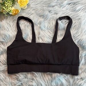 IVL Twist Back Black Ribbed Sports Bra sz 4